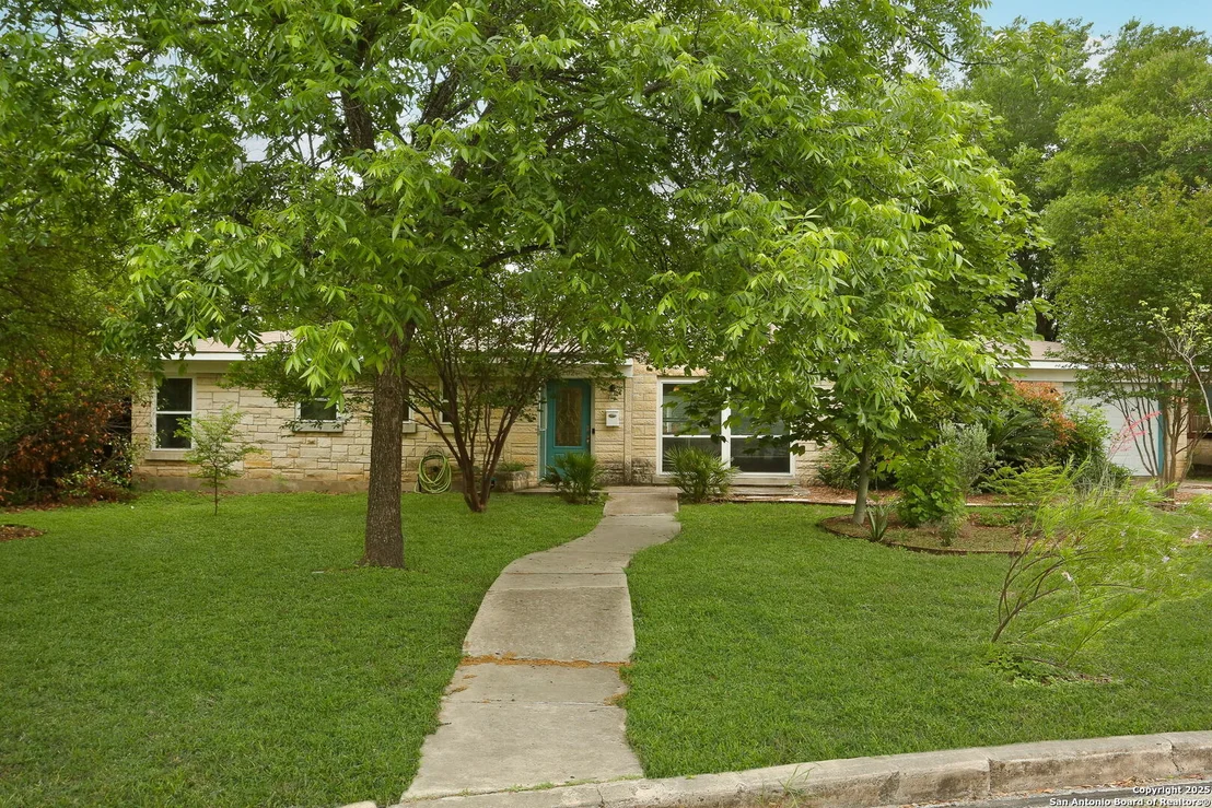 Photo of 202 Beverly Drive