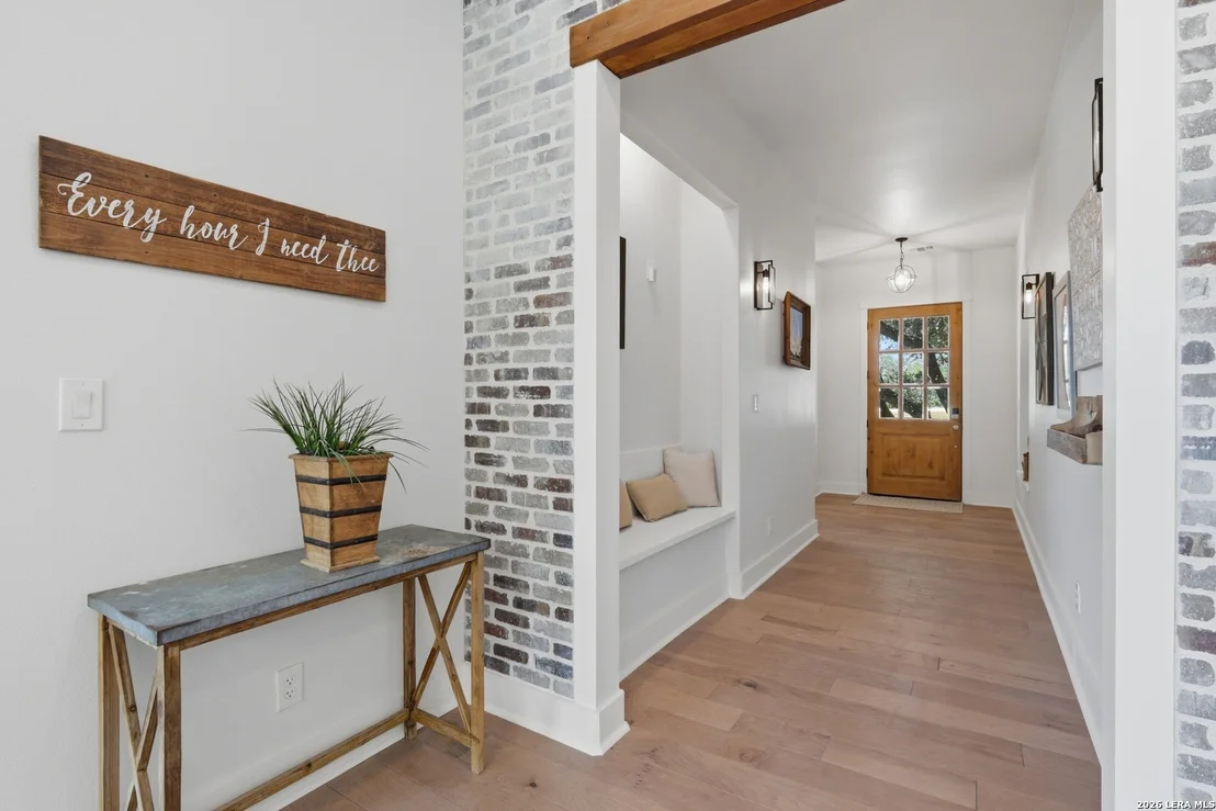 Photo of 231 River Bend Place