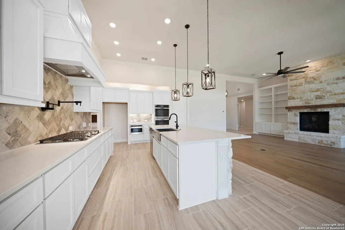 Photo of 107 Chama Dr.
