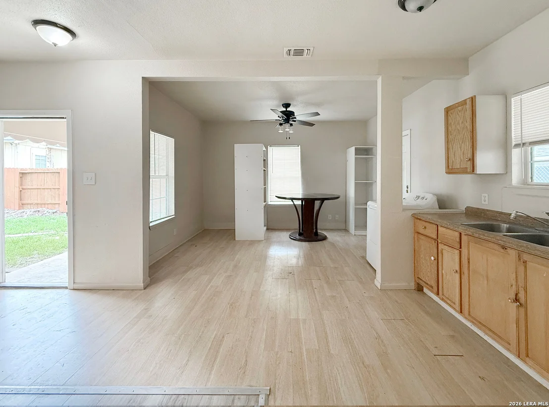 Photo of 1806 Steves