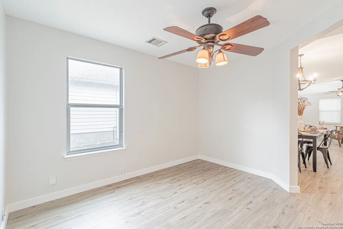 Photo of 5200 Columbia