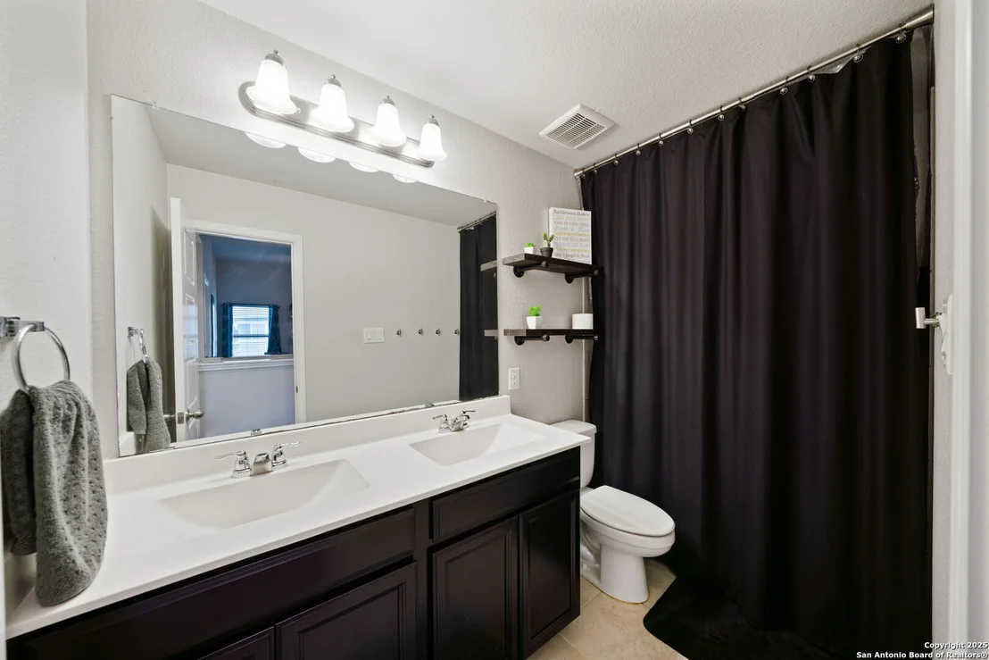 Photo of 13342 Badlands Bend