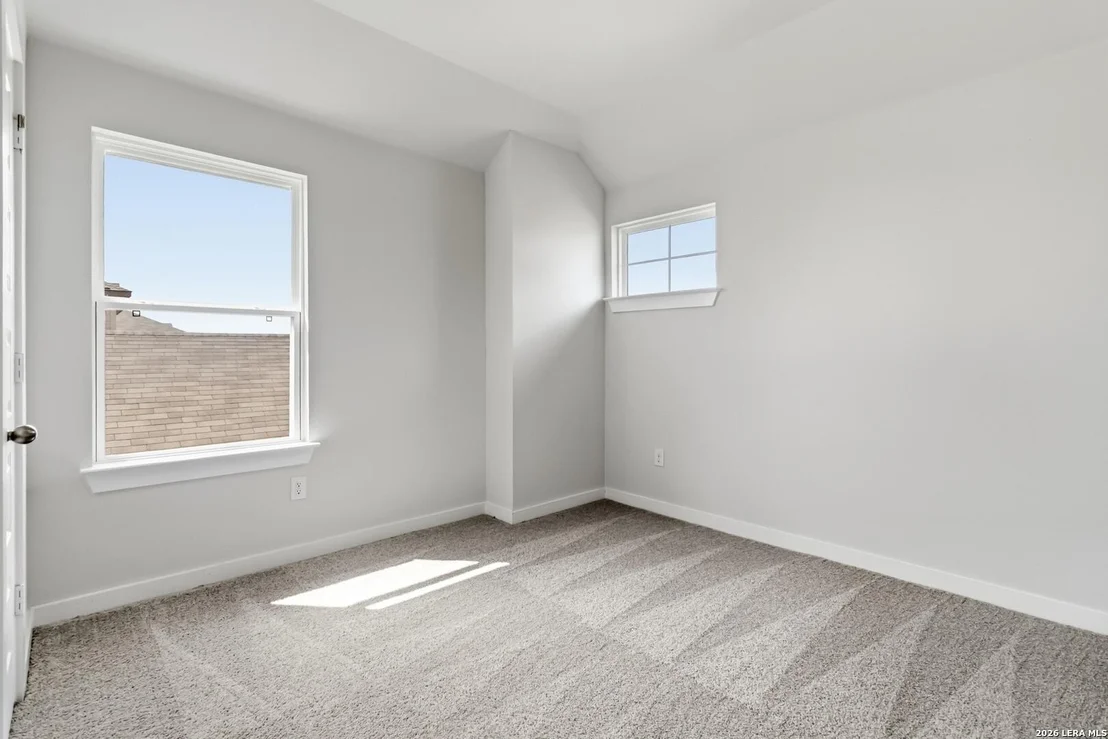 Photo of 5926 Willow Point Blvd