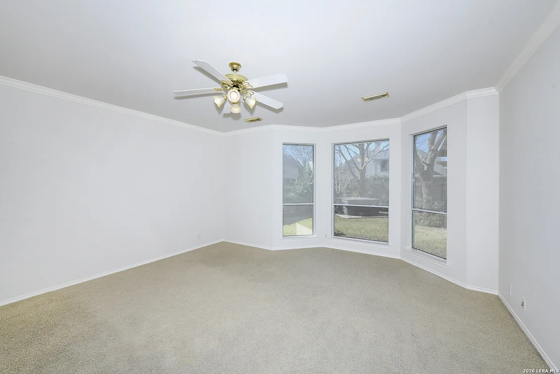 Photo of 1712 Oak Path