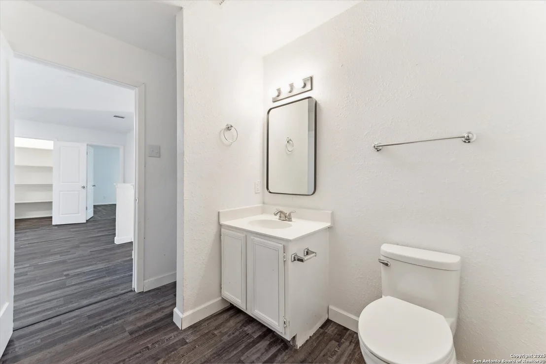 Photo of 7310 Roveen Trail