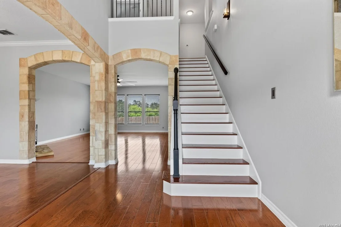 Photo of 8206 VALLEY WL