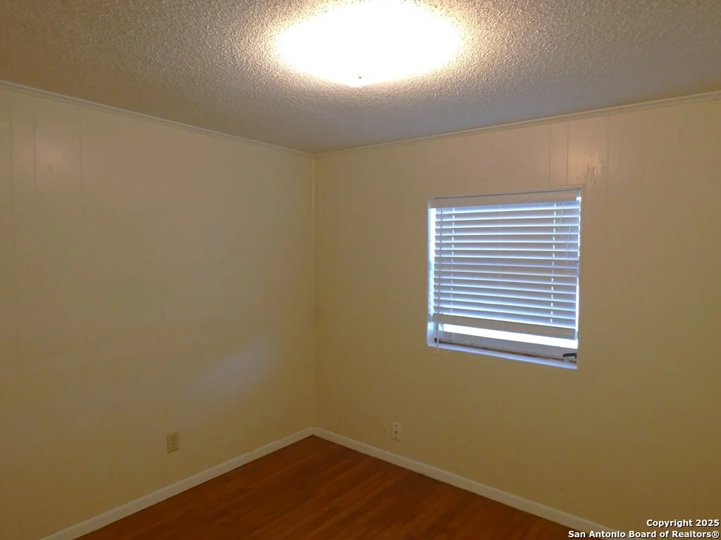 Photo of 1411 Retama