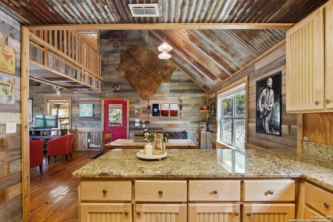 Photo of 420 Canyon Oaks