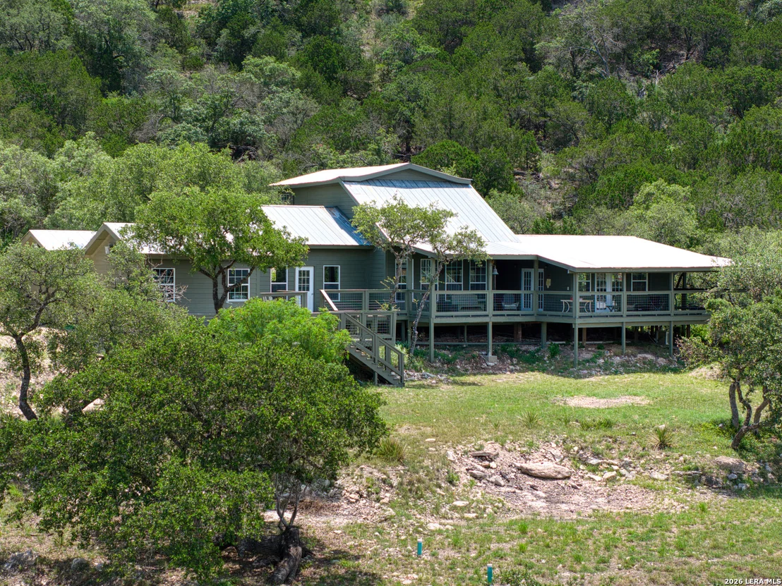 Photo of 574 N Saddle Mountain Rd.