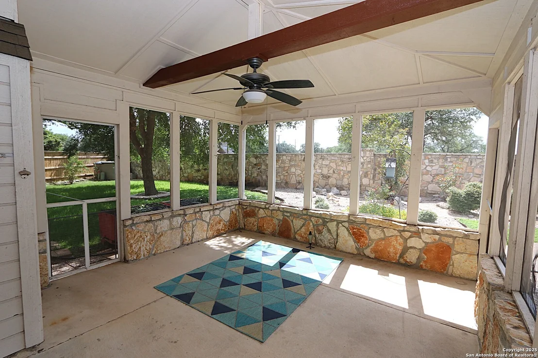Photo of 4922 Rosemoss