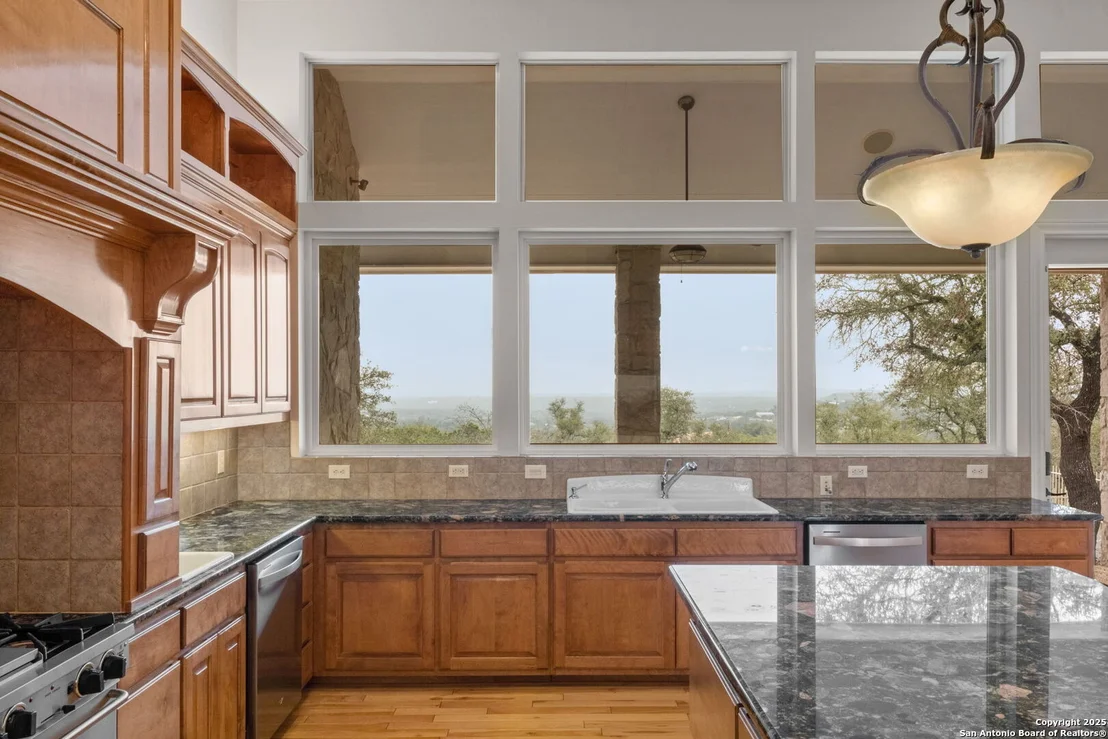 Photo of 1069 Fawn River