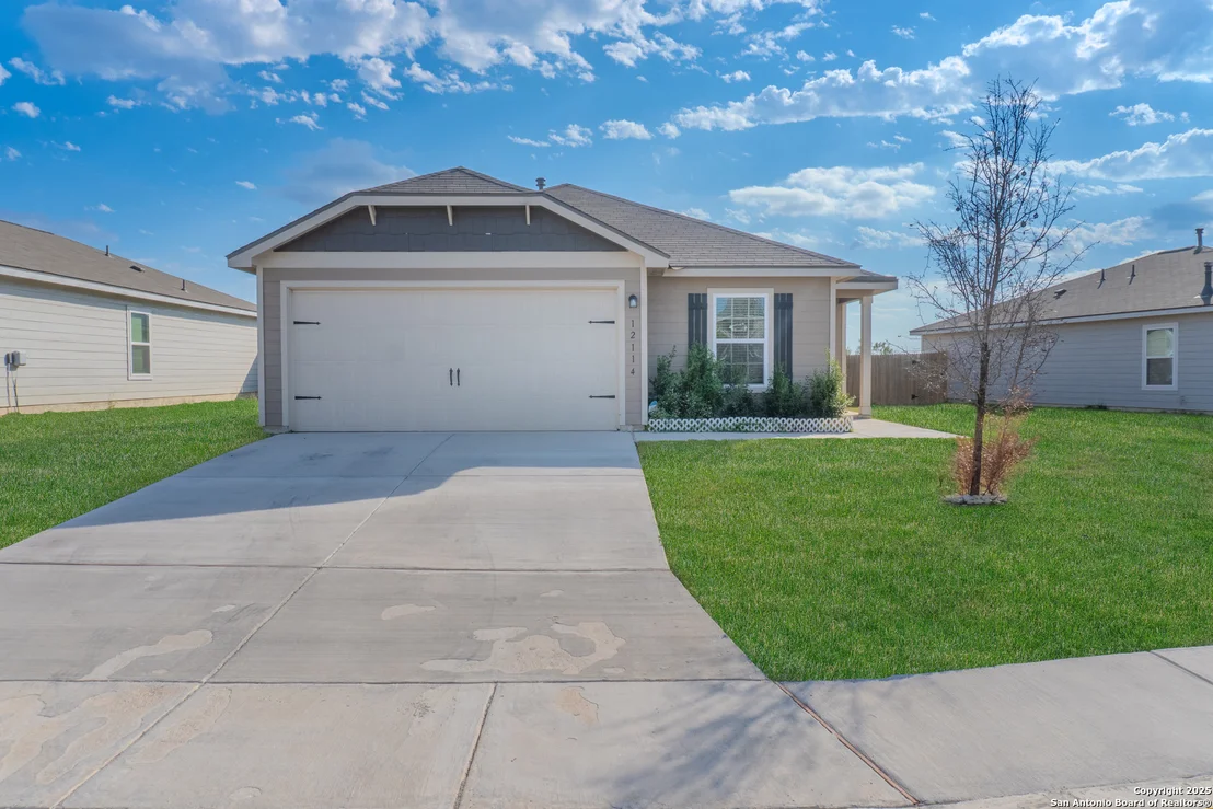 Photo of 12114 Luckey Villa