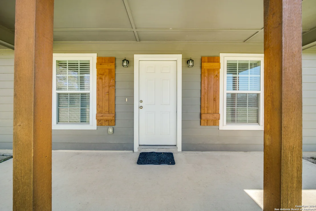 Photo of 530 GARDEN DR