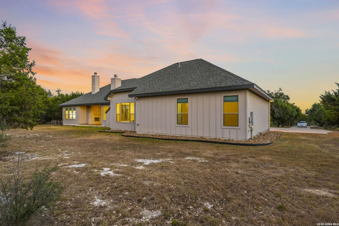 Photo of 112 ROLLING VIEW DR