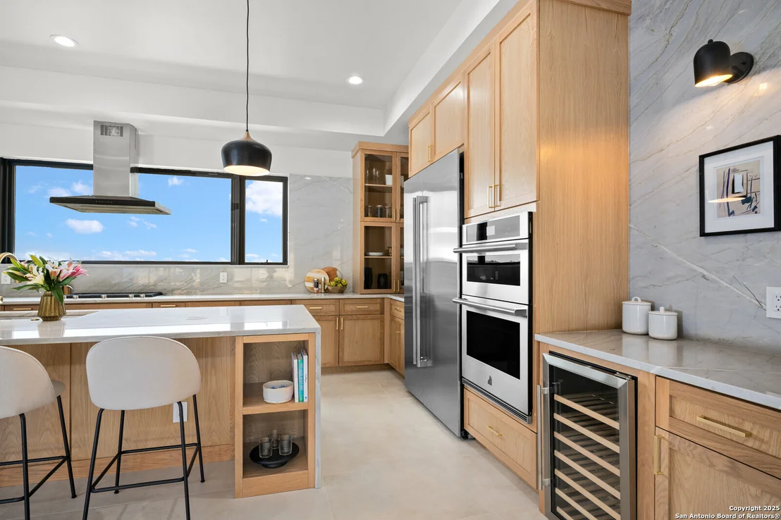 Photo of 9539 Lenox Hill