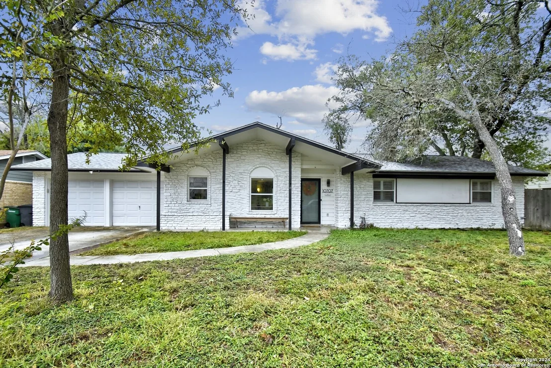 Photo of 10707 Mount Ida