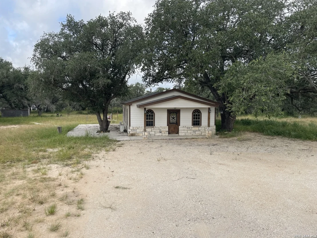 Photo of 1742 County Road 777