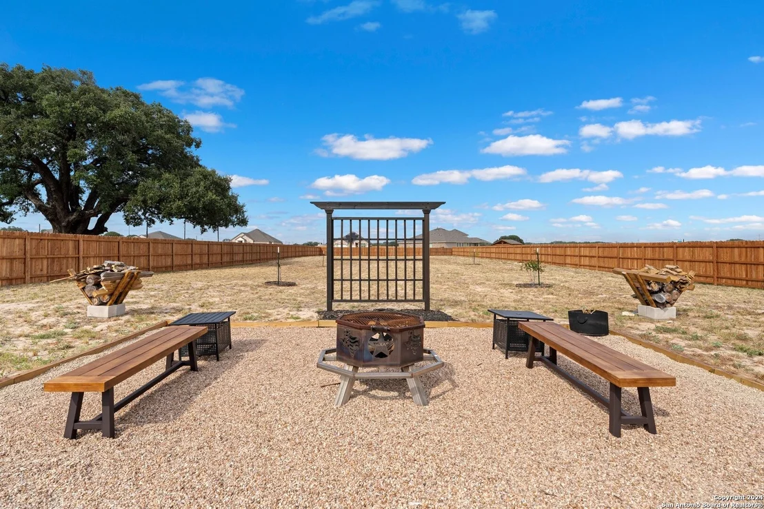 Photo of 143 Arched Oak Loop