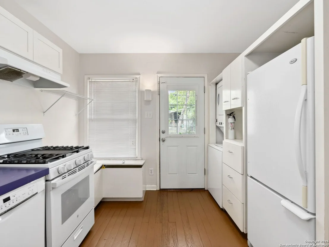 Photo of 329 Irvington