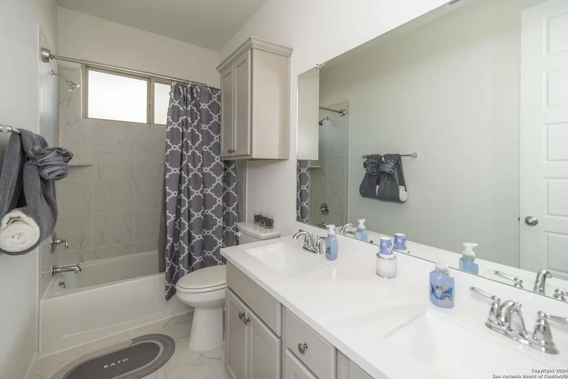 Photo of 4819 Park Leaf