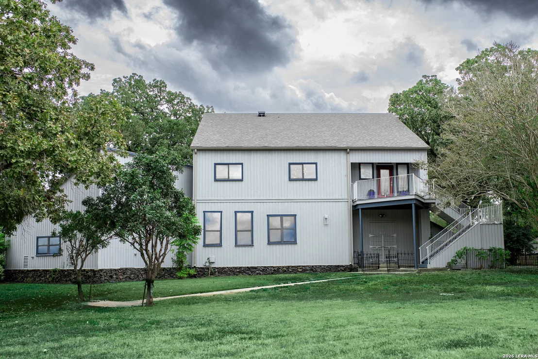 Photo of 54 S HAMPTON DR
