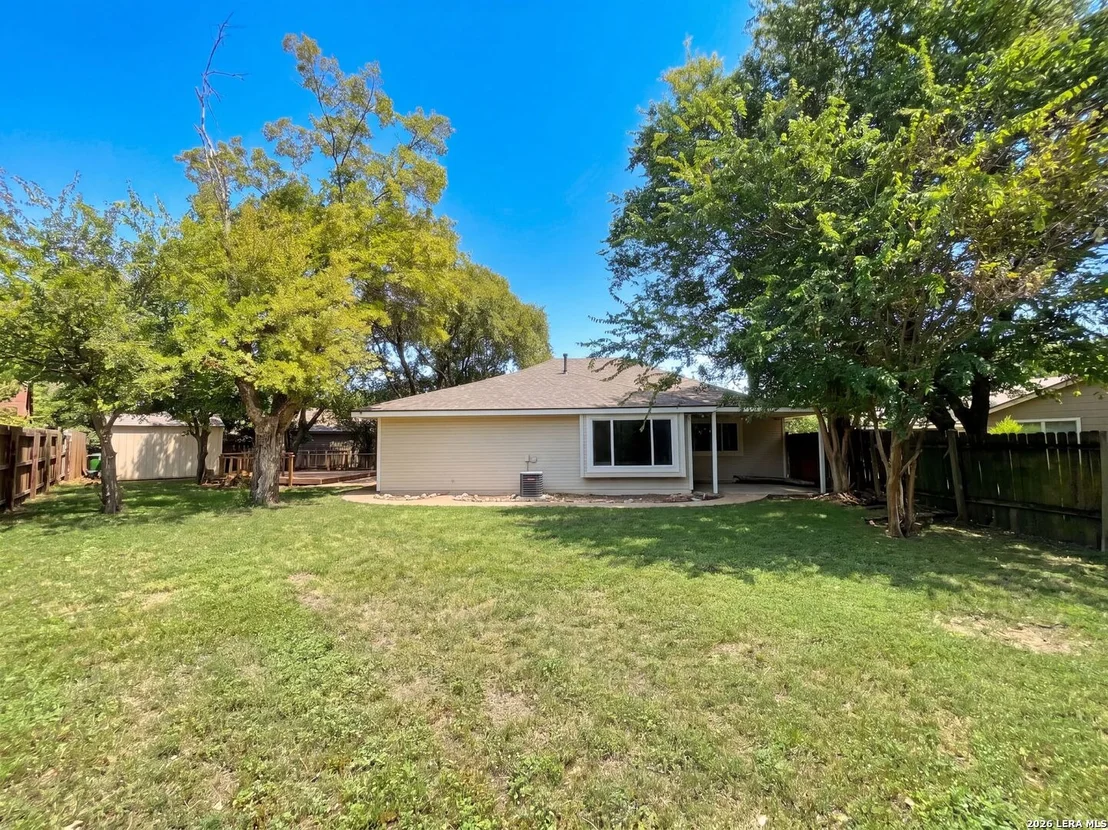 Photo of 9511 ELM GLN