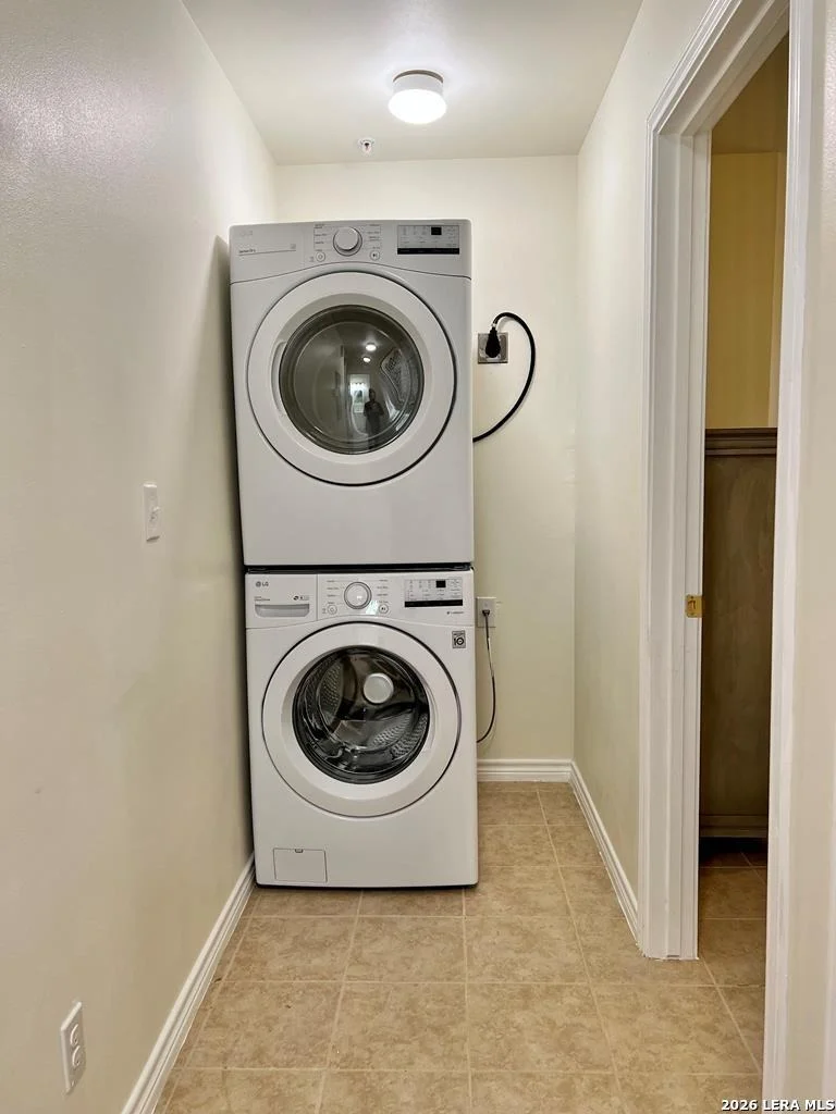 Photo of Unit 1 at 391 Riverside Dr.