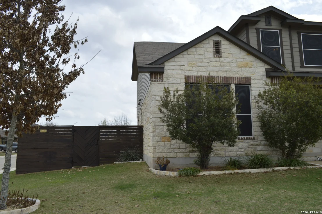 Photo of 952 Cypress