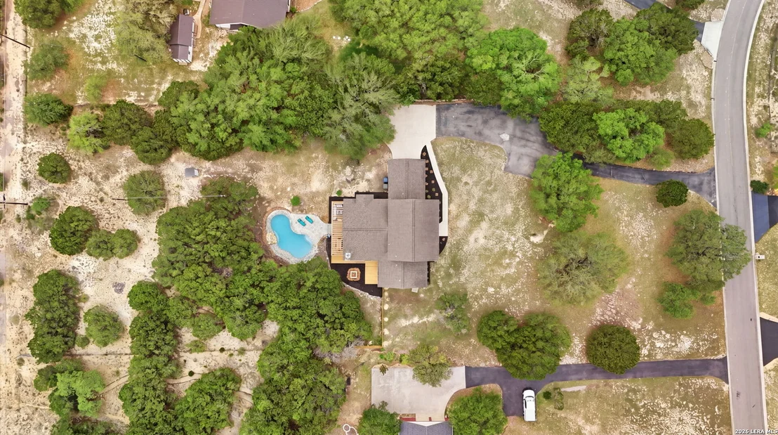 Photo of 150 LAKE VIEW DR