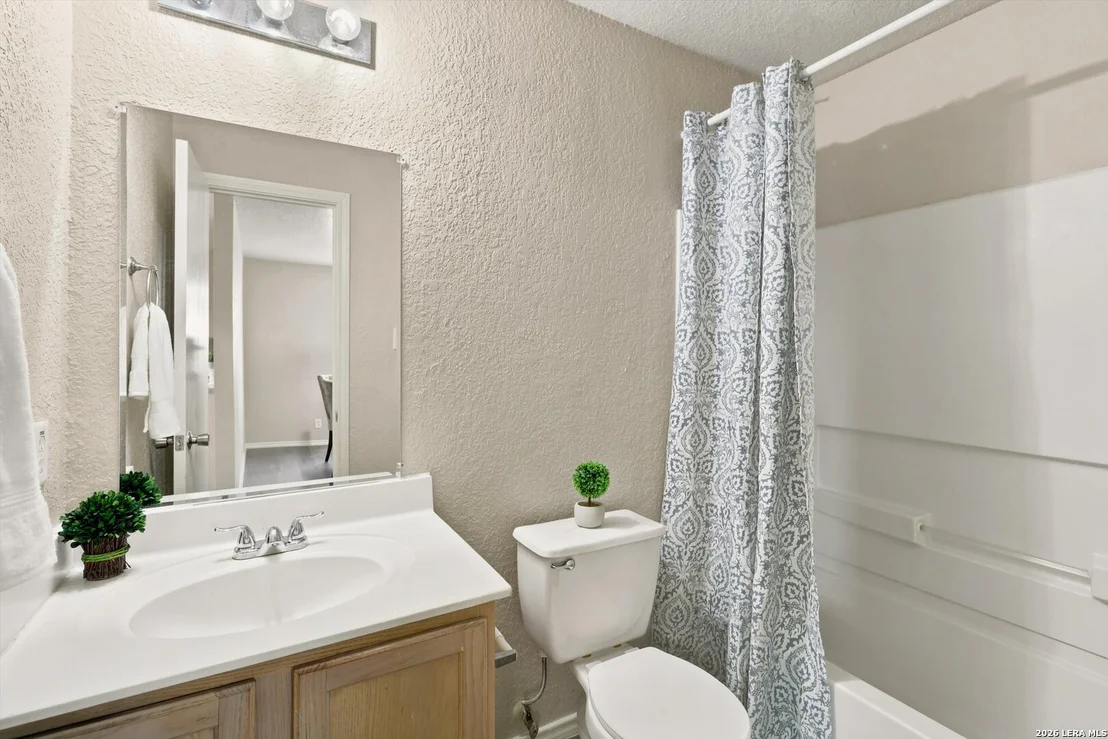 Photo of 8235 Heights Vly
