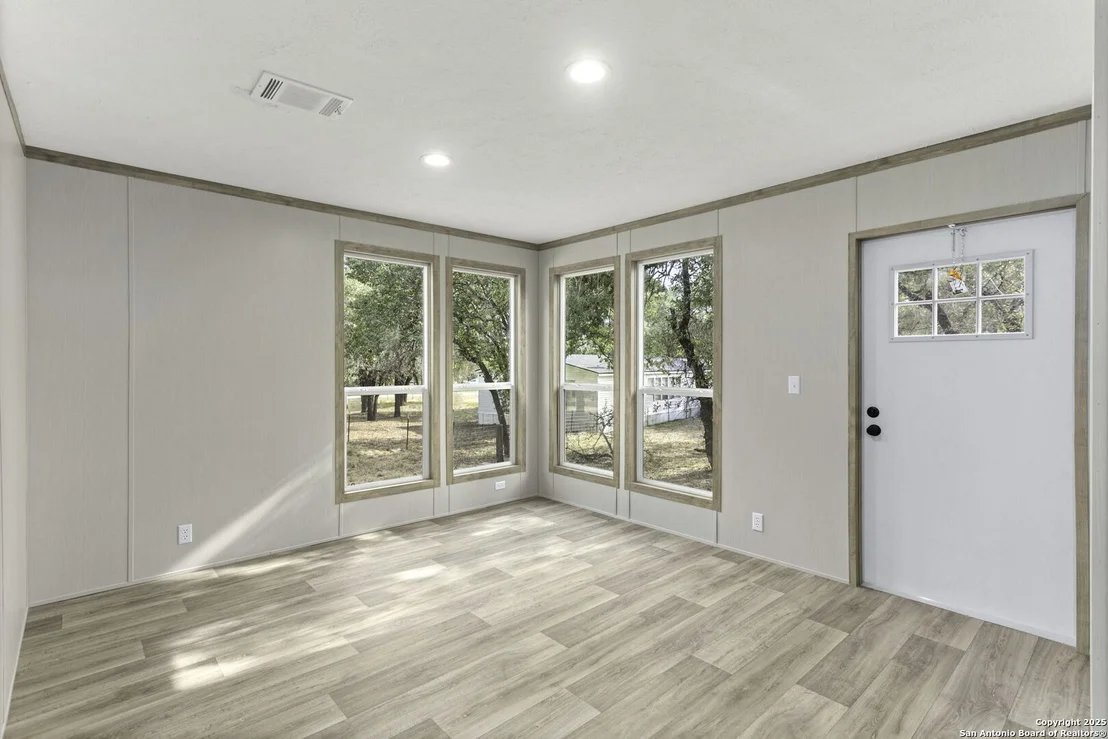 Photo of 294 Hickory Run