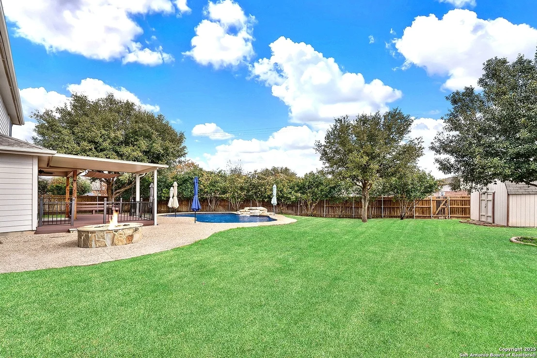 Photo of 213 SPICE OAK LN