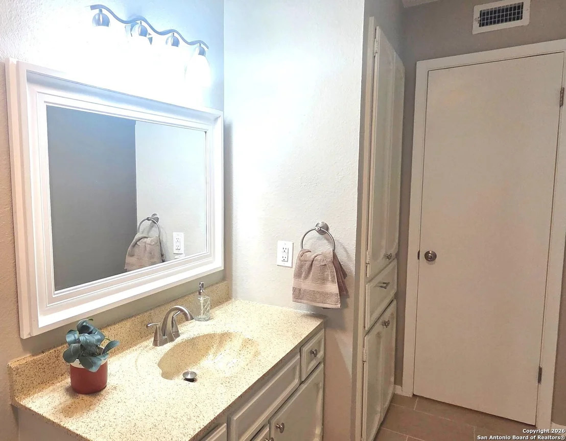 Photo of 809 8th