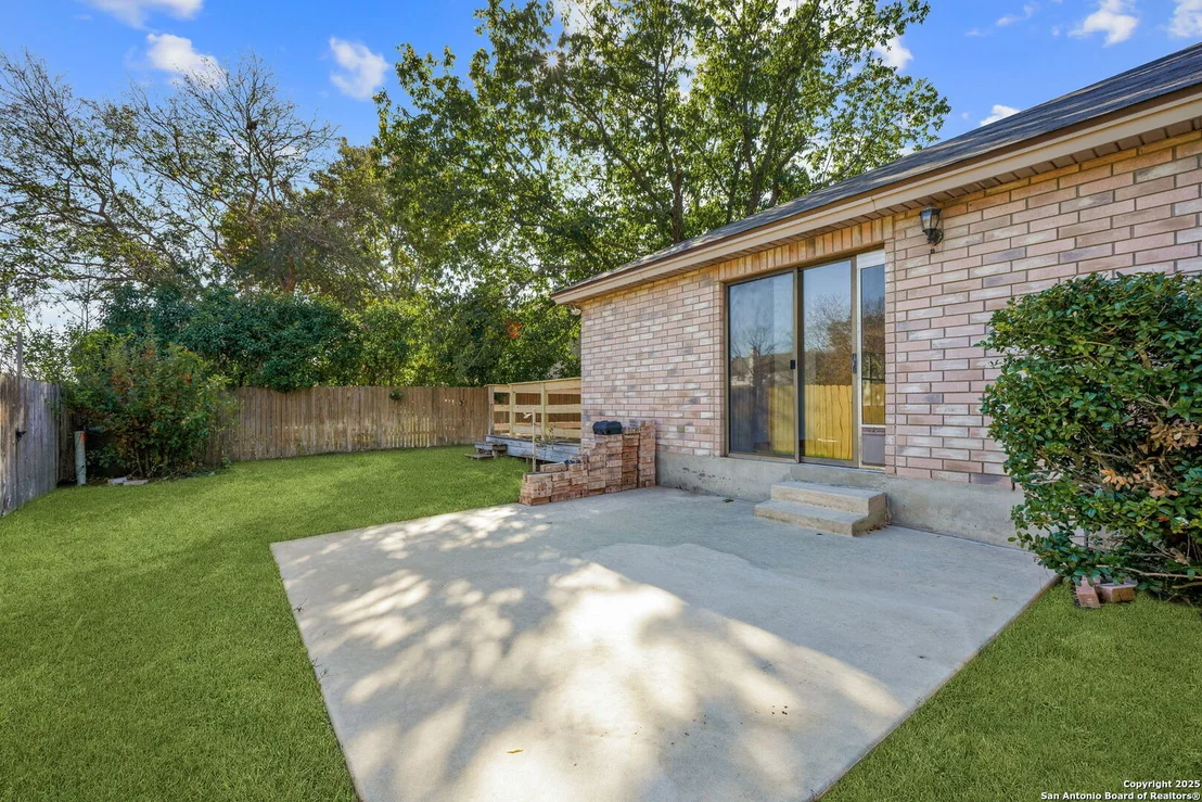 Photo of 7514 Valley Trails