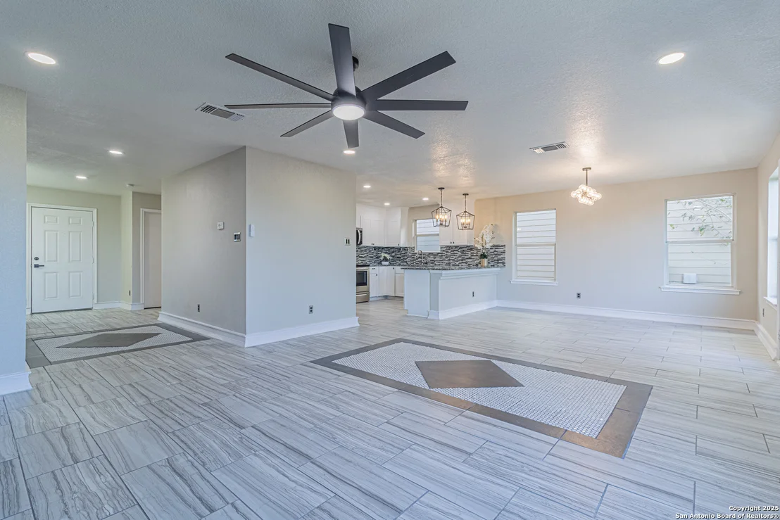 Photo of 5110 Sunview Vly