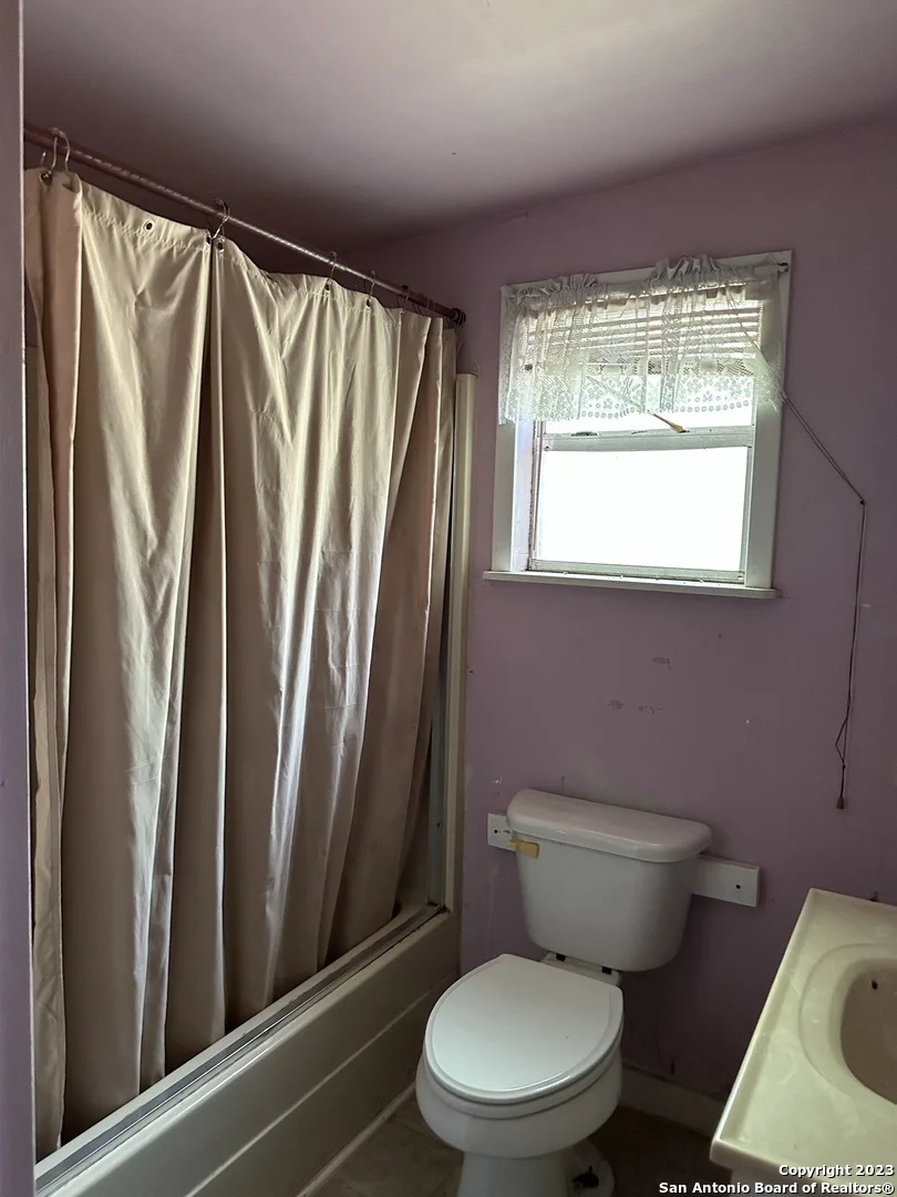 Photo of 401 Calle Hidalgo