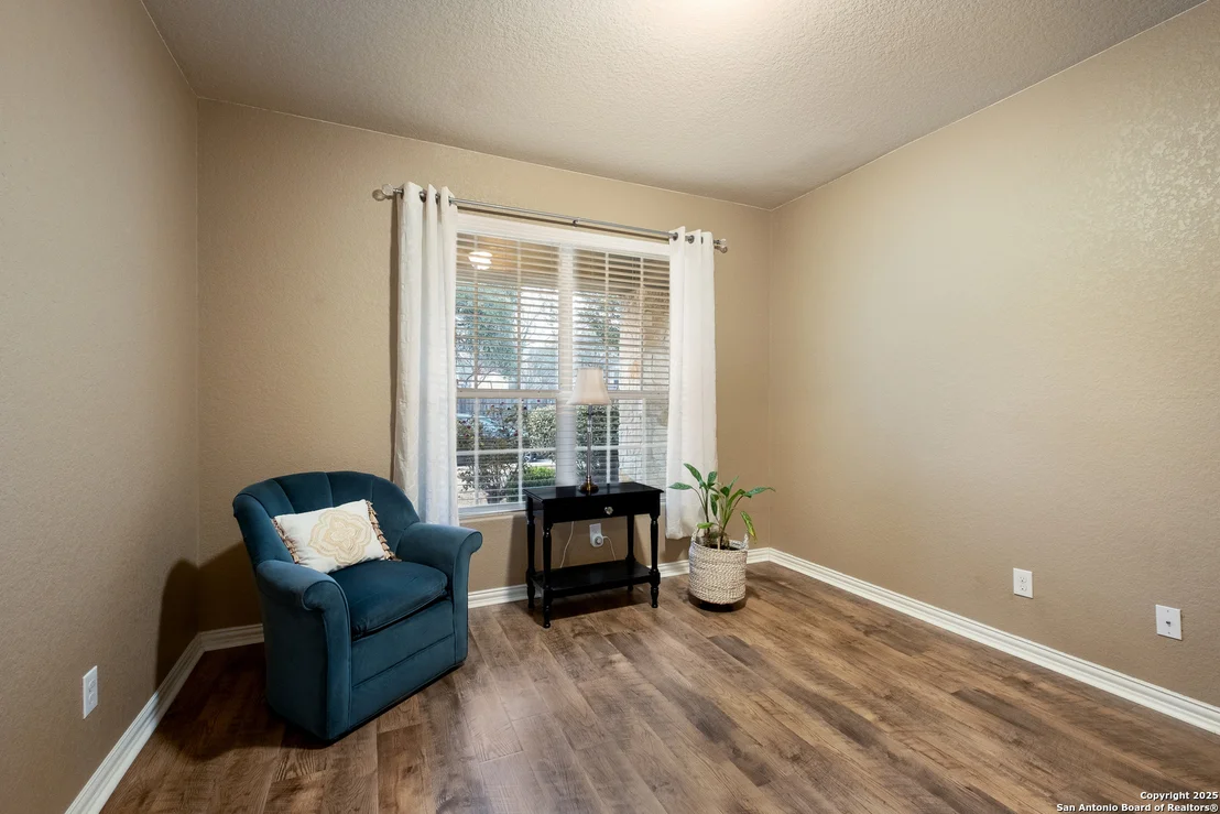Photo of 414 McKnight Ranch