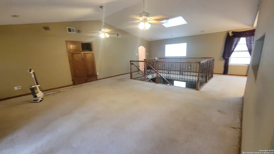 Photo of 7 Glen Cove Dr