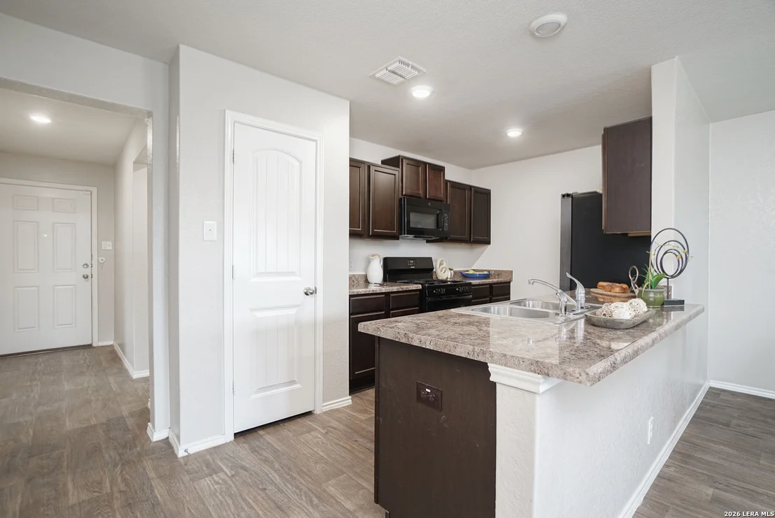 Photo of 8212 Rocky Pebble