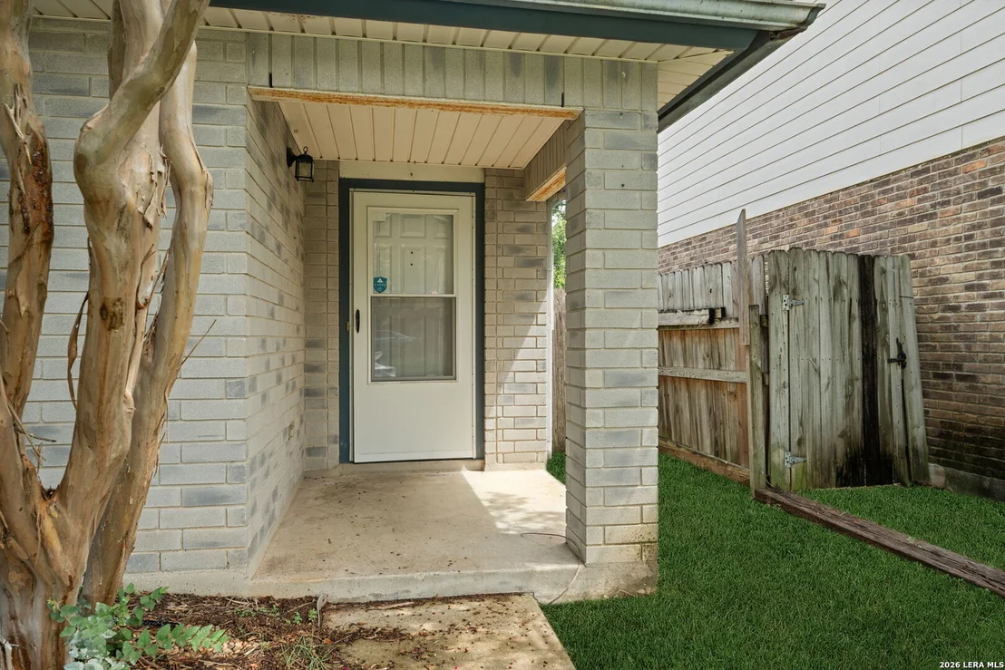 Photo of 916 ABERCORN
