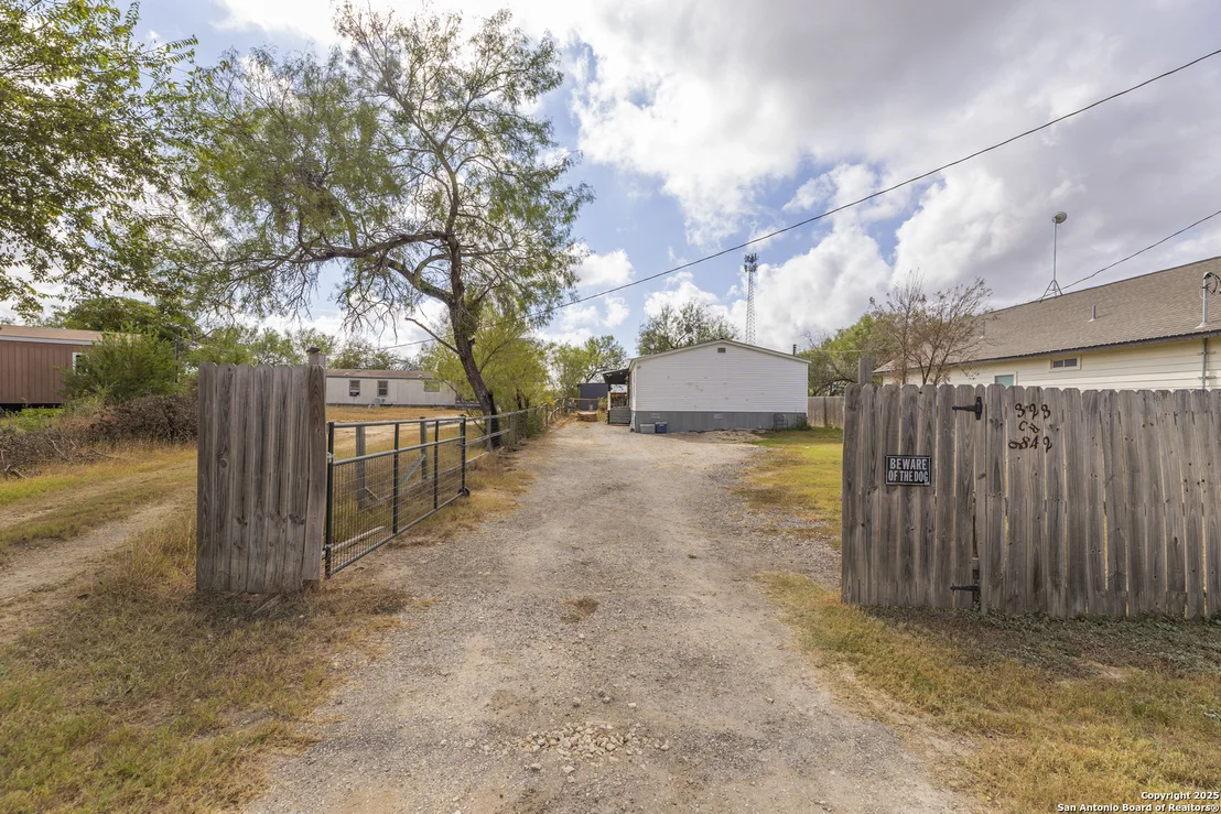 Photo of 323 County Road 6842