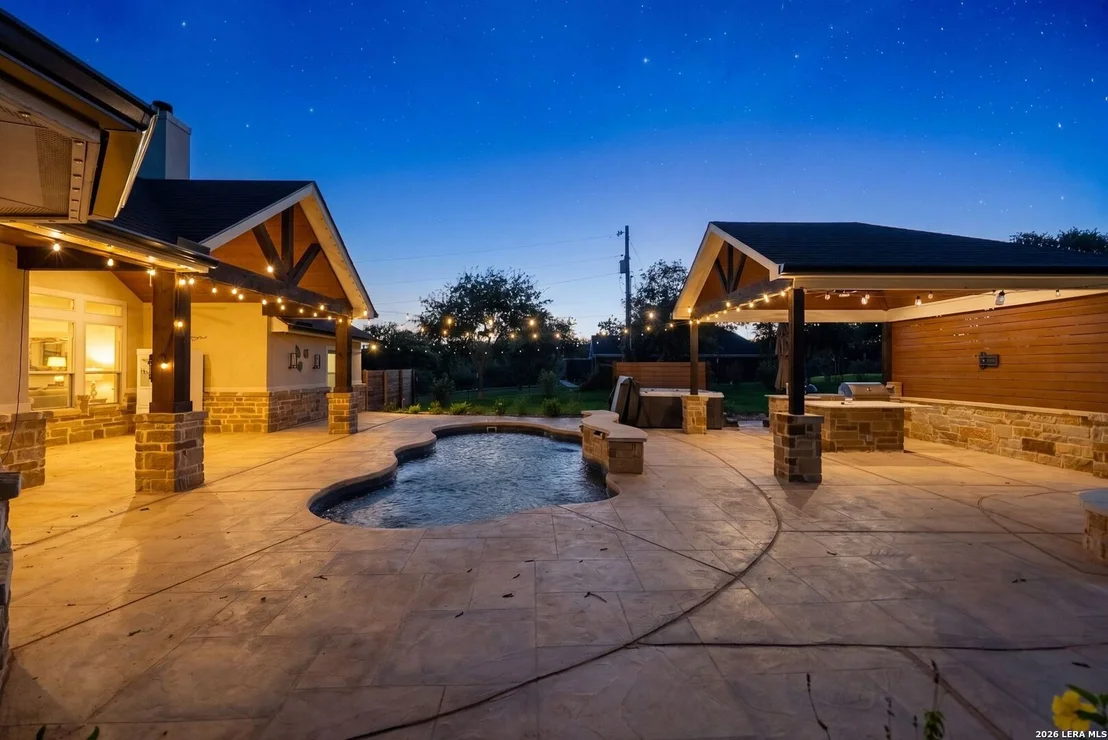 Photo of 1009 Bluebonnet Ln