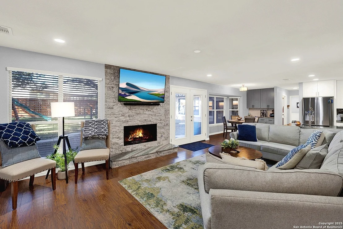 Photo of 121 SPYGLASS