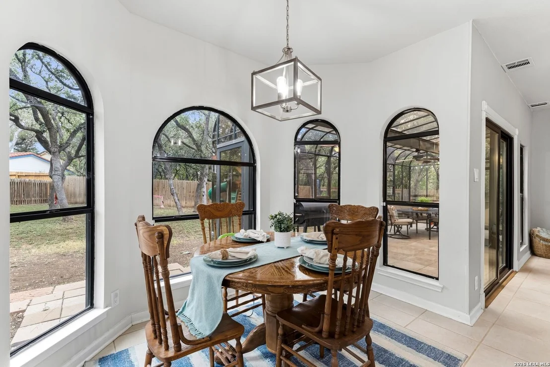 Photo of 14318 Rush Wood