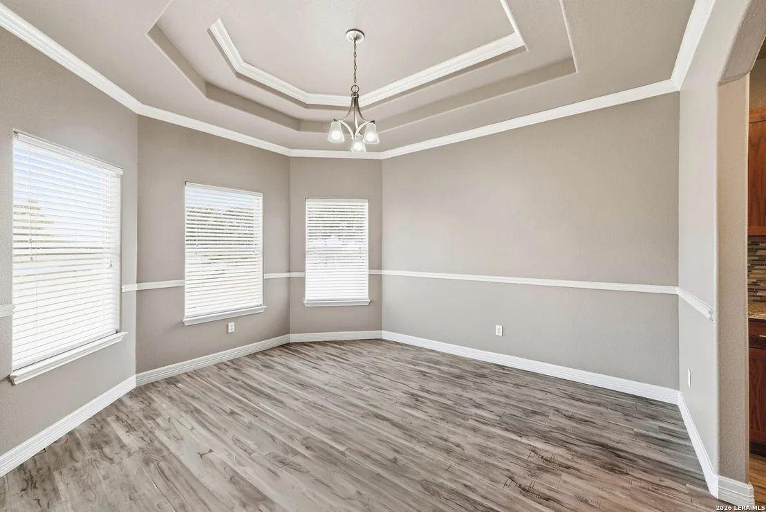Photo of 353 BIG OAK DR