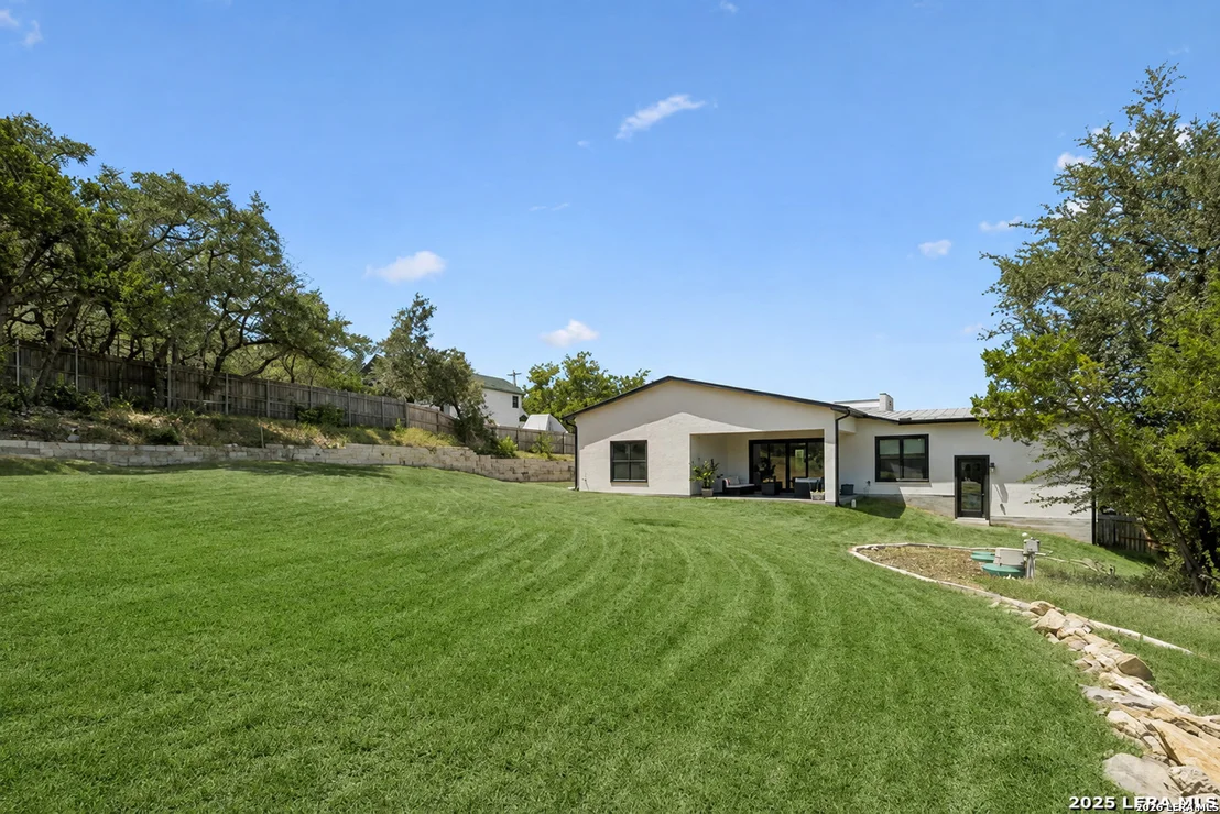 Photo of 216 MIDNIGHT DR