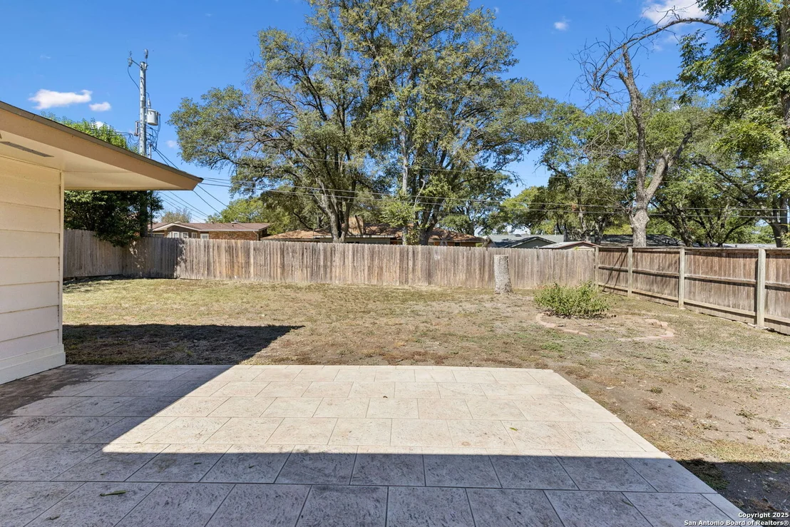 Photo of 3619 Mapleton