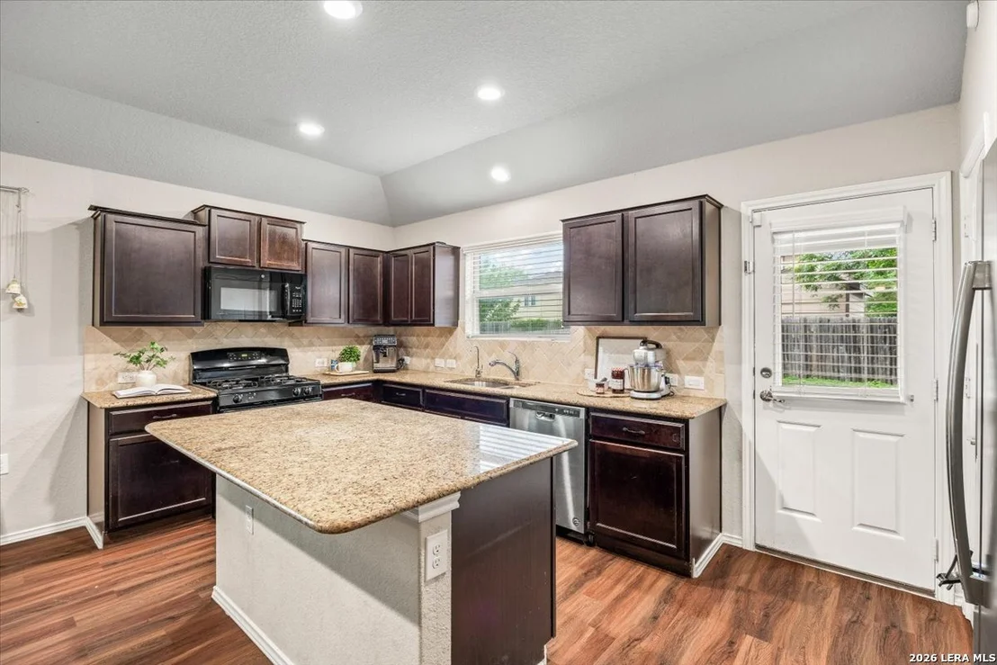 Photo of 5911 Bridle Bend