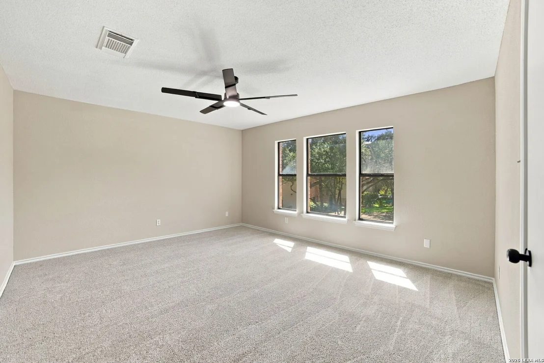 Photo of 281 SAMANTHA DR