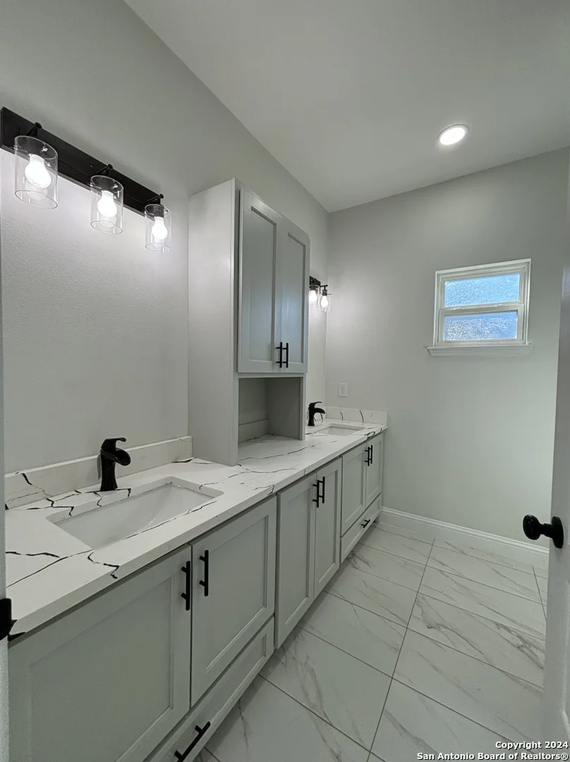Photo of 805 N CAMP STREET